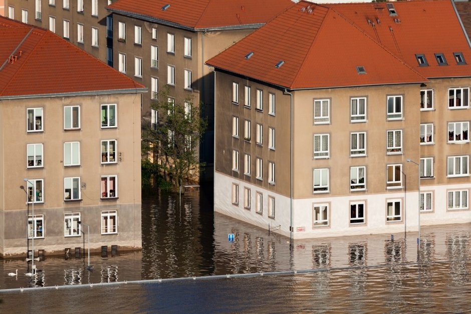 Według danych Polskiej Izby Ubezpieczeń, przez trzy kwartały 2021 roku odszkodowania związane z&nbsp;żywiołami i&nbsp;innymi szkodami rzeczowymi wyniosły 2,5 miliarda zł, fot. Pixabay